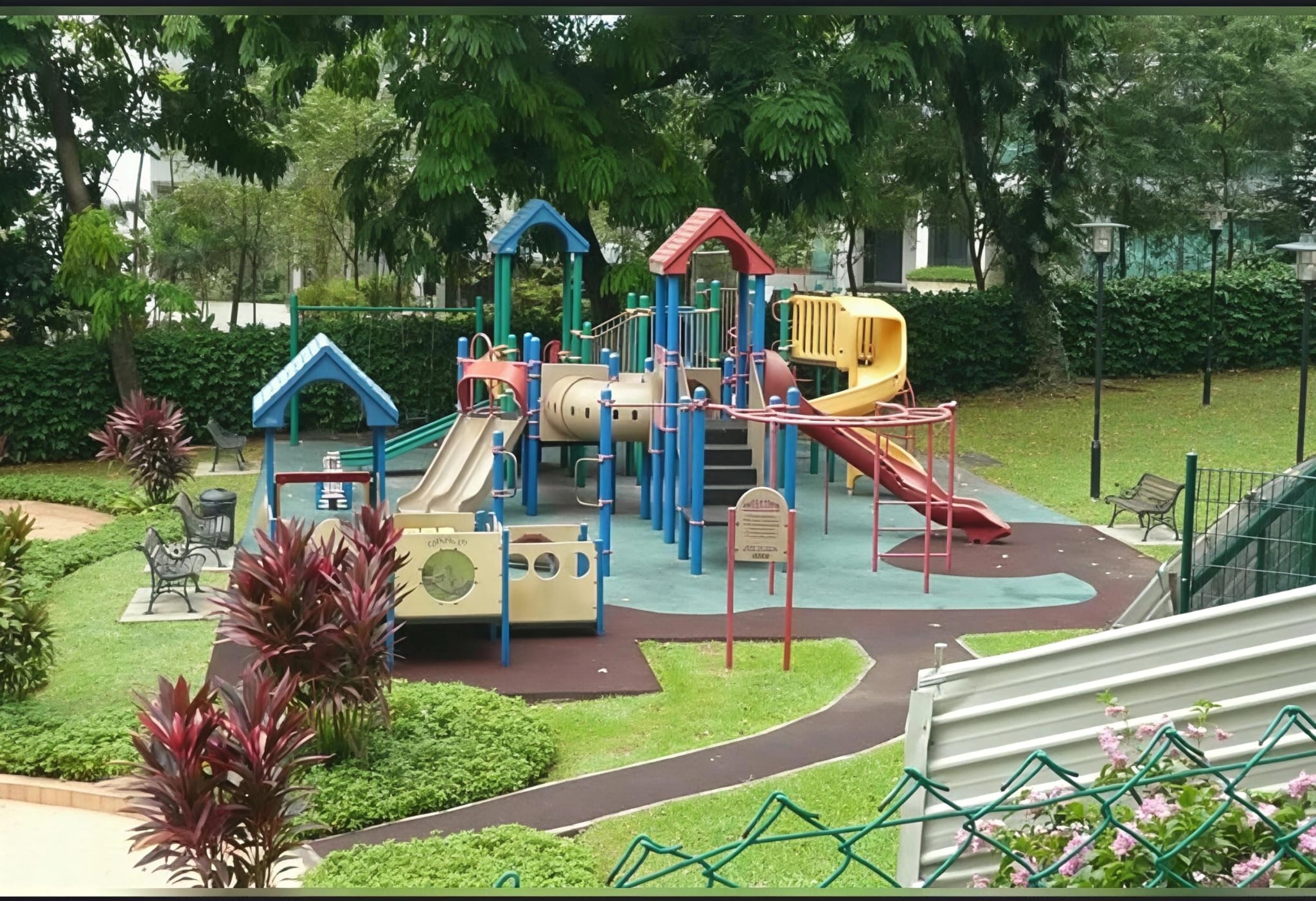 High-floor 3-bedroom Sommerville Park rental with balcony and unblocked view